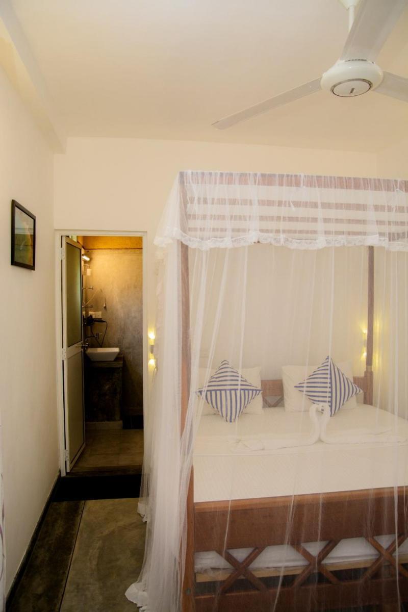Coconut Style Restaurant & Milinda Guest Hotel Unawatuna Kültér fotó