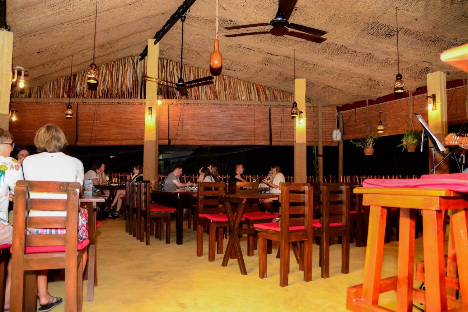 Coconut Style Restaurant & Milinda Guest Hotel Unawatuna Kültér fotó